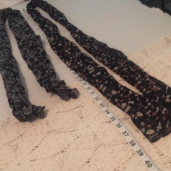 ♣️ Assorted Scarves ♣️ - Picture 2 of 4